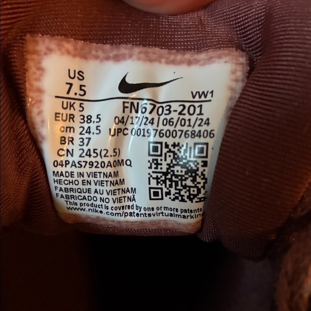 Nike Women's Burgundy Athletic Shoes with Cream Details - Picture 2 of 5